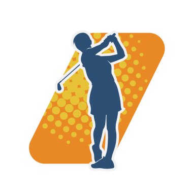 Golf oynayan bir kadının silüeti. Hareketli bir kadın golfçünün silueti..