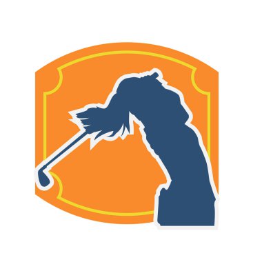 Golf oynayan bir kadının silüeti. Hareketli bir kadın golfçünün silueti..