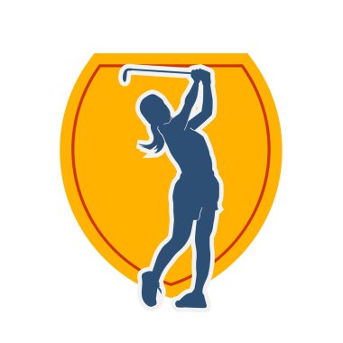 Golf oynayan bir kadının silüeti. Hareketli bir kadın golfçünün silueti..