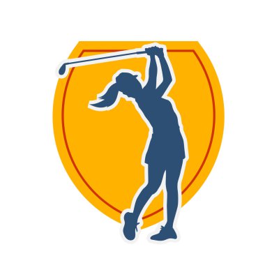 Golf oynayan bir kadının silüeti. Hareketli bir kadın golfçünün silueti..