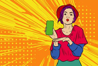 Akıllı telefon görüntüsü gösteren bir kadın tasviri. Eski çizgi roman tarzında akıllı telefon aletleri taşıyan bir kadın pozu. Kadın pazarlamacının posterini as.