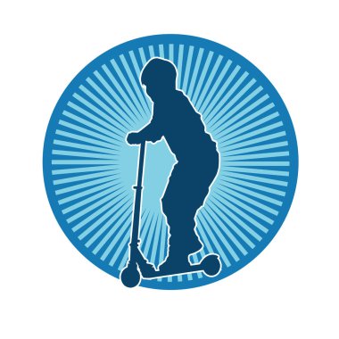 Bir çocuk silueti otomatik oyuncak bir araca biner..