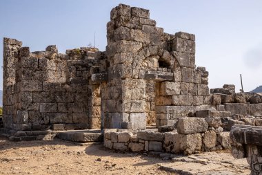 Türkiye 'deki Kaunos harabeleri. Eski Lycian harabeleri.