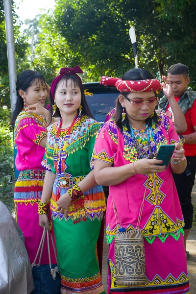 Западный Кутай Восточный Калимантан Индонезия Октября 2022 Года Танцоры Даякских — стоковое фото