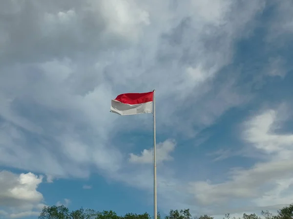 Indonesische Vlag Die Fladdert Als Gevolg Van Een Tyfoon Indonesische — Stockfoto