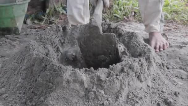 Mixture Cement Sand Mixed Workers — Stock Video