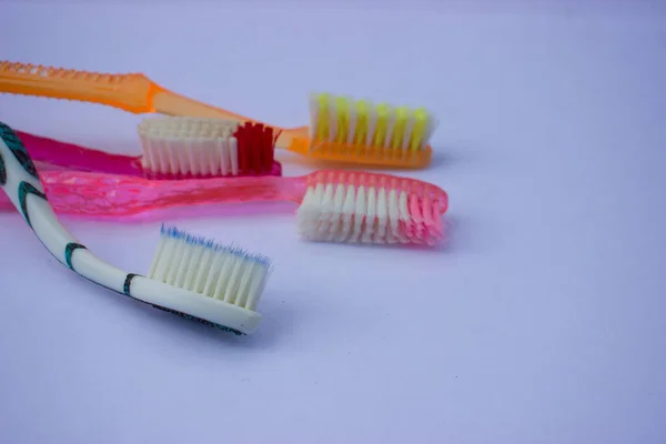 Χρησιμοποιημένη Οδοντόβουρτσα Γκρι Φόντο — Φωτογραφία Αρχείου