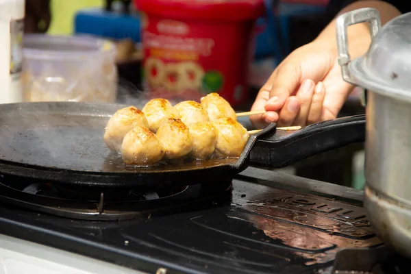 Fried Meatballs Grilled Meatballs Fried Sausages Sold Street Vendors — Stock Photo, Image