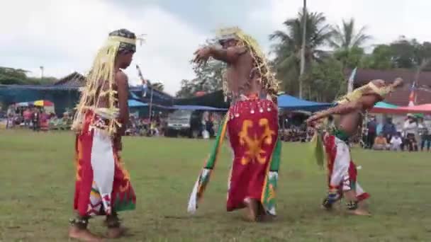 Linggang Bigung Kutai Occidentale Kalimantan Orientale Indonesia Novembre 2022 Ballerino — Video Stock