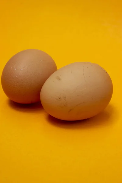 Due Uova Pollo Isolate Sullo Sfondo — Foto Stock