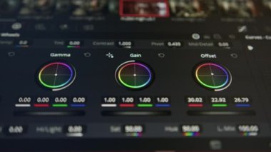 Renk düzeltme programı renk değiştirme sürecidir. bilgisayar ekranı
