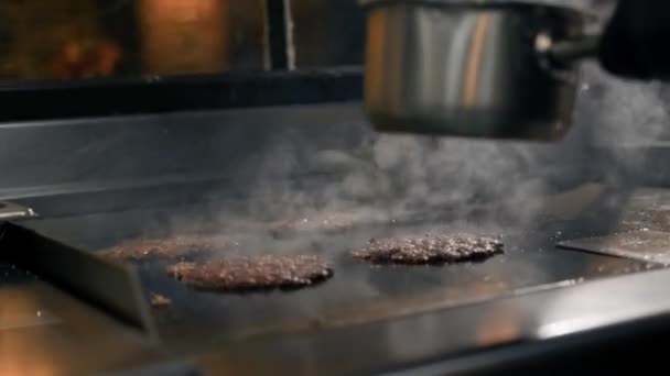 Chef Kitchen Restaurant Makes Cutlets Burgers Smash Burger Beefsteak — Stock Video