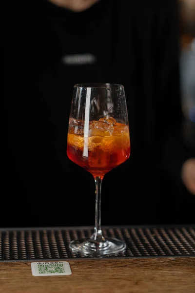 Närbild Processen Att Förbereda Cocktail Restaurang Med Shaker — Stockfoto