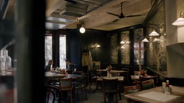 Nudne Przytulne Wnętrze Restauracji Bar Podczas — Wideo stockowe