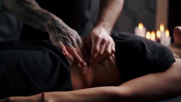 Cellulite Abdominal Massage Professional Masseur Uses Oil Massage — Stock Video