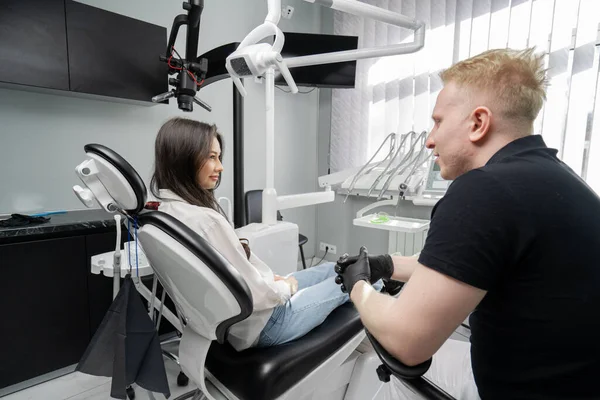 Patient Dentisterie Consultation Avec Dentiste — Photo