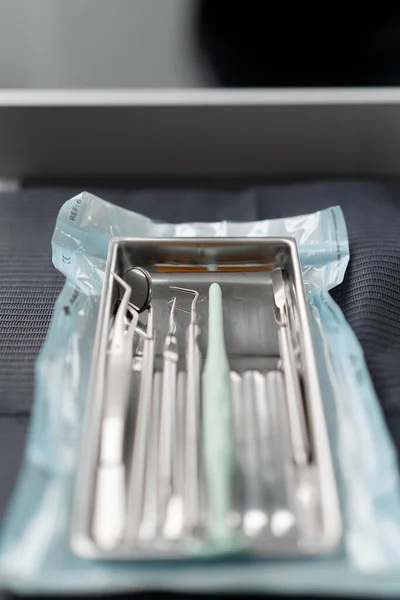 Zahnmedizinische Werkzeuge Des Zahnarztes — Stockfoto
