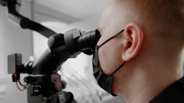 Dental Clinic Dentist Examines Patient Toothache Microscope — Stock Video