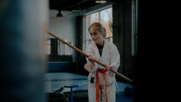 Deux Combattants Pratiquant Avec Épée Bois Aïkido Sport Concept Des — Video