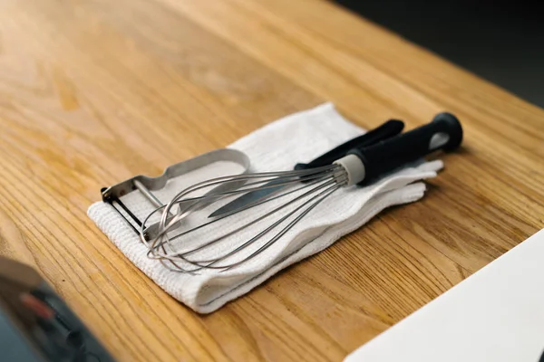 Professionellt Kök Restaurang Köksredskap Bord Interiör Kulinariska Begreppet Matlagning — Stockfoto