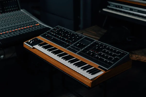 Elektronisches Keyboard Piano Konzept Des Aufnahmestudios Für Die Produktion Eines — Stockfoto