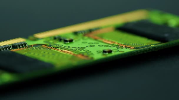 Green Printed Circuit Motherboard Komponenten Mikrochips Cpu Prozessor Transistoren Halbleiter — Stockvideo