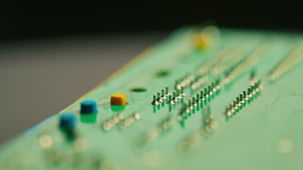 Componentes Placa Madre Circuito Impreso Verde Microchips Procesador Cpu Transistores — Vídeos de Stock
