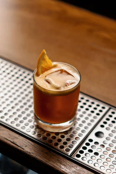 Jager Sour Buz Küpüyle Barda Beklediği Nefis Alkollü Kokteylin Yakın — Stok fotoğraf