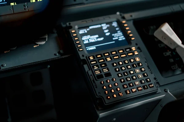 Uma Foto Detalhada Painel Controle Navegação Cockpit Avião Passageiros Boeing — Fotografia de Stock