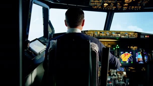 Piloto Avião Controla Acelerador Durante Decolagem Vista Dentro Cabine — Vídeo de Stock