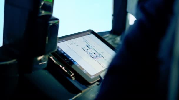 Pilot Holds Tablet His Hands Looks Flight Route Chooses Landing — Stock Video
