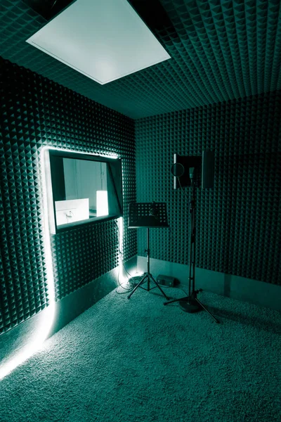Empty Recording Studio Professional Equipment Microphone Stand Sound Engineer Window — Stock Photo, Image