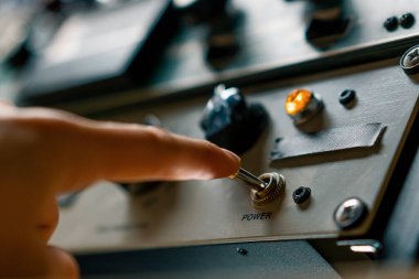 Ses Mühendisi Dijital Ses Karıştırıcı Mühendisi Düğme Kontrol Paneli Kayıt Stüdyosu Teknisyeni Kapanışı