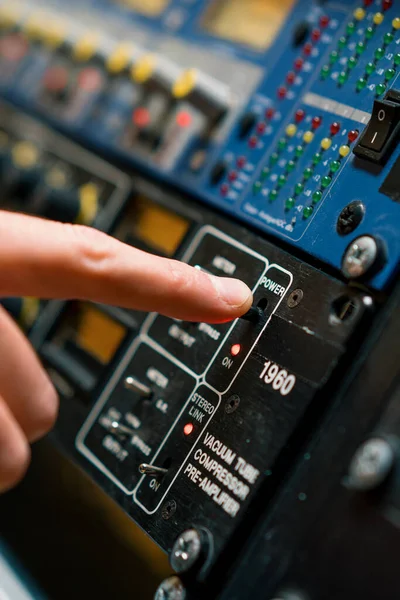 Sound Engineer Using Digital Audio Mixer Sliders Engineer Pressing Power — Stock Photo, Image