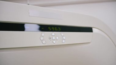 Araştırma konsepti tıp ve sağlık için klinik cihazında tıbbi bilgisayarlı tomografi ekipmanları