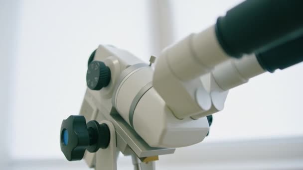 Bureau Gynécologie Dans Une Clinique Avec Colposcope Moderne Instruments Médicaux — Video