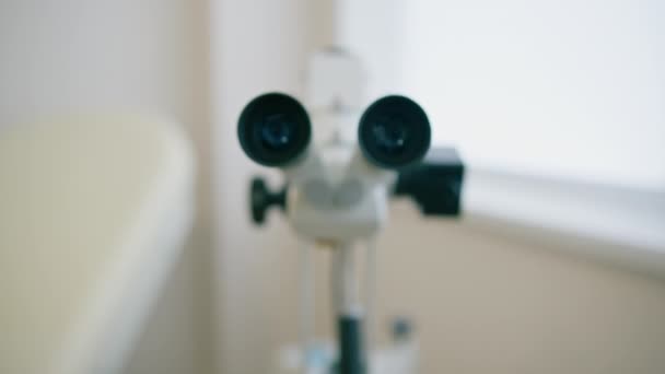 Frauenarztpraxis Einer Klinik Mit Modernem Kolposkop Und Medizinischen Instrumenten — Stockvideo