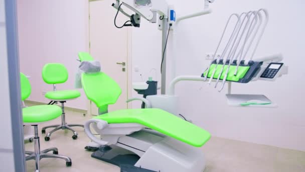 Empty Modern White Green Dentist Office Clinic Computer Equipment Professional — Stock Video