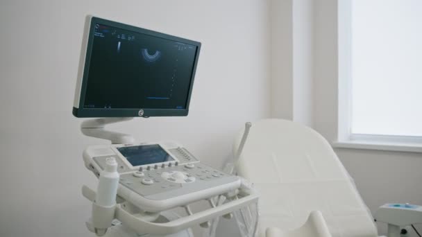Medisch Kantoor Met Echografie Diagnostische Apparatuur Kliniek Gynaecologisch Kantoor — Stockvideo