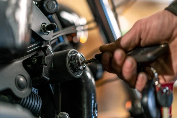 Creative Authentic Motorcycle Workshop Biker Mechanic Garage Putting Key Power — Stock Photo, Image
