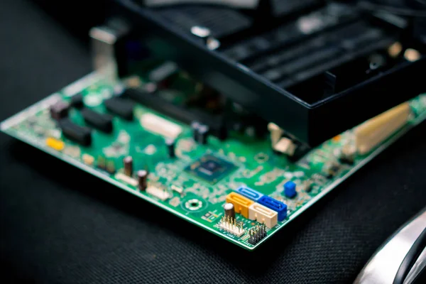 Green Electronic System Computer Motherboard Chip Digital Dengan Teknologi Chip — Stok Foto