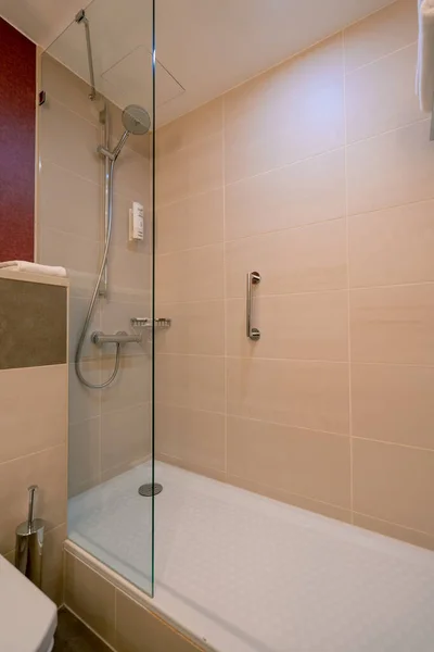 Interieur Eines Luxuriösen Hotelzimmers Nach Der Reinigung Reinigung Badezimmerkonzept Sauberkeit — Stockfoto