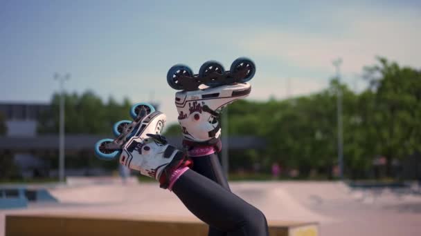 Roller Drome Skate Park Roller Skates Background Sky Closeup Details — Stock Video