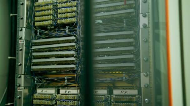 Servidor Computador Montado Rack Uma Sala Data Center Hotel Tecnologia — Vídeo de Stock