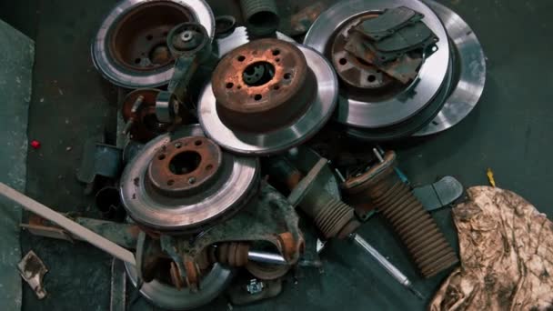 Close Old Broken Brake Discs Lie Car Service Car Detailing — Stock Video