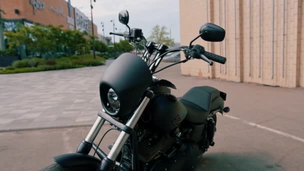 Street Sport Motorcykel Står Gaden Lust Hastighed Motorsport Eller Aktiv – Stock-video