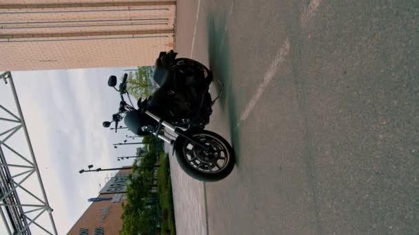Street Sports Motocykl Stoi Ulicy Żądza Prędkości Motorsport Aktywny Styl — Wideo stockowe