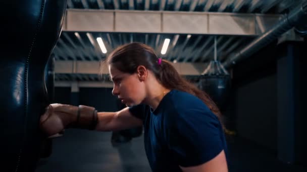 Girl Boxer Gloves Works Out Power Punches Punching Bag Gym — Stock Video