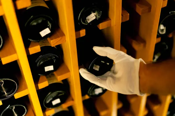 Close Wooden Wine Shelf Bottles Wine Italian Restaurant Concept Love — Stock Photo, Image