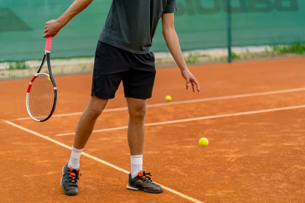 Joven Entrenador Jugador Profesional Las Prácticas Tenis Aire Libre Golpes — Foto de Stock
